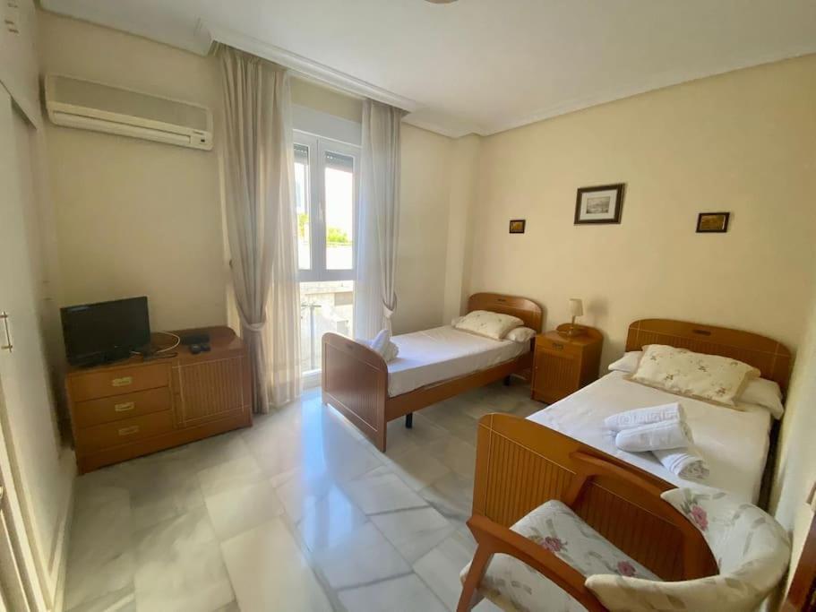 Rentalsevilla Luis De Morales Экстерьер фото
